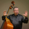Adriano Aguiar contrabaixista