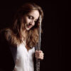 Ana Carina Sousa, flautista e compositora, natural do Porto