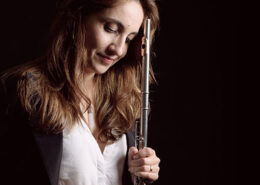 Ana Carina Sousa, flautista e compositora, natural do Porto