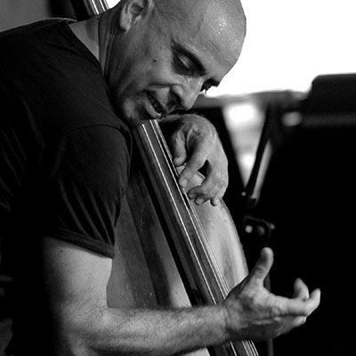 Carlos Barreto contrabaixista