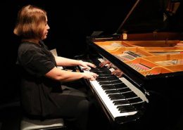 Elsa Silva piano