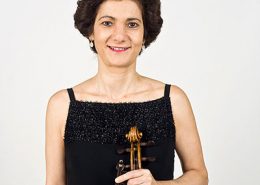 Leonor Braga Santos violeta