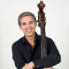 Manuel Rego contrabaixo