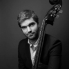 Contrabaixista Domingos Ribeiro
