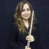 Gabrielle Silva, flautista, de Amares