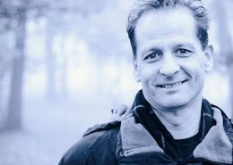 contrabaixista e bailarino Mário Franco