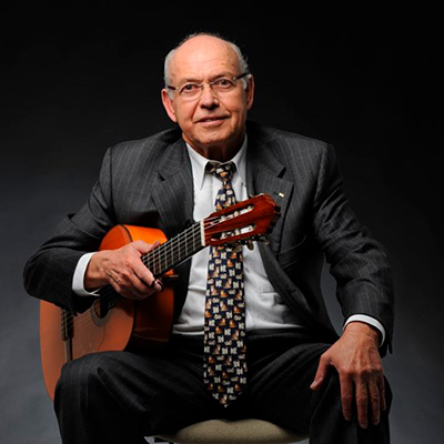 Paco Bandeira, cantautor, músico de Elvas