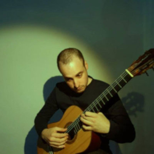 Nuno Pinto, guitarrista, do Porto