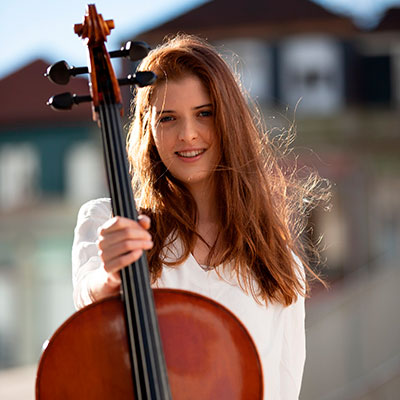 Rita Moutinho, violoncelista, do Porto