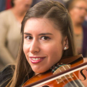 Marisa Taveira, violetista e organista, de Ponte de Lima