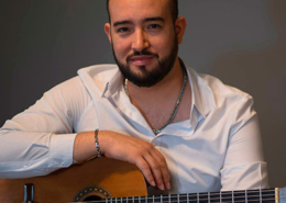 Fernando Tona, guitarrista