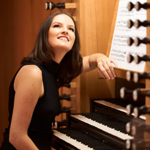 Laura Silva Mendes, organista e pianista, de Machico, Madeira