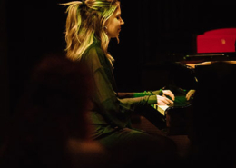Clara Lacerda, pianista jazz, créditos Whales's Mouth