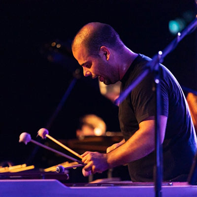 Álvaro Cortez, marimba, de Barcelos