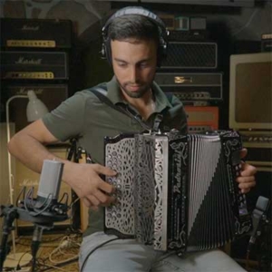 Poll Gonçalves, acordeonista e concertinista